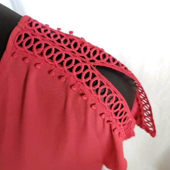 coral pretty comfortable blouse EUC ❤️ - Picture 3 of 6